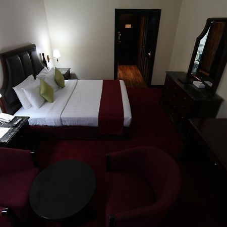 Grand Mayfair Hotel Dubai Esterno foto