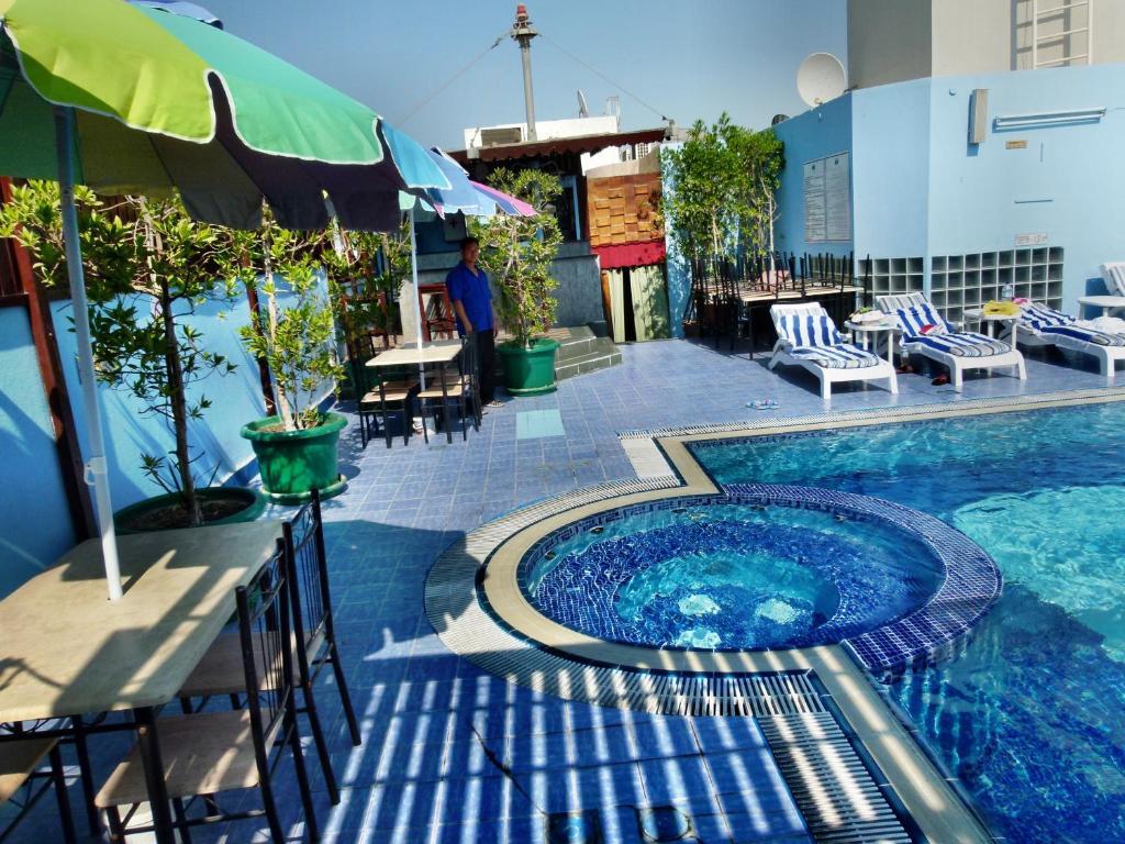 Grand Mayfair Hotel Dubai Esterno foto