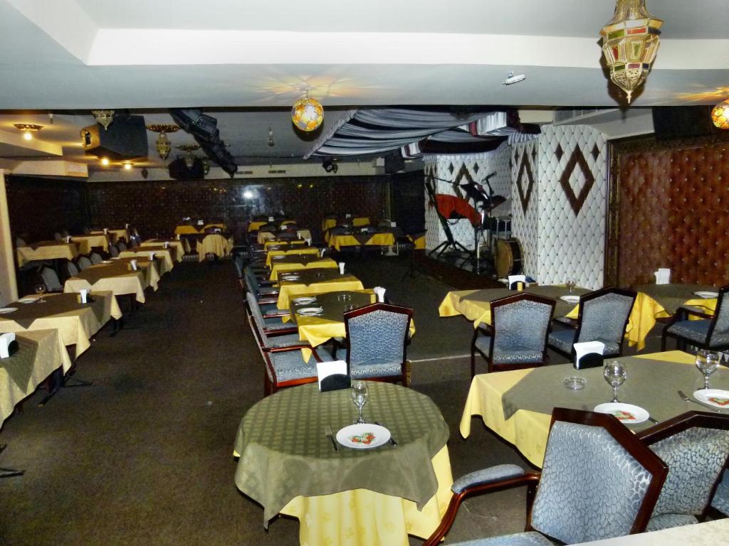 Grand Mayfair Hotel Dubai Esterno foto